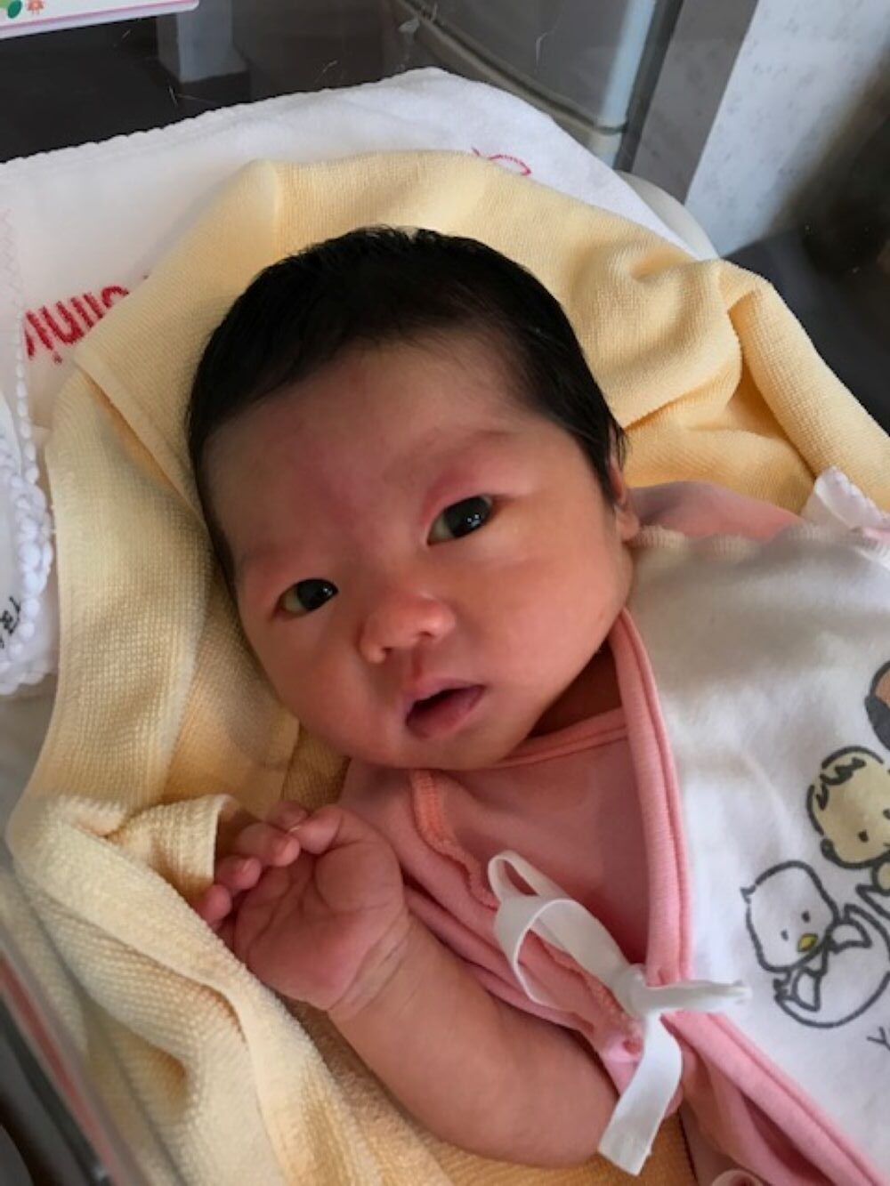 🌸丑小鸭变天鹅！2年后，妈妈认不出女儿了！😱