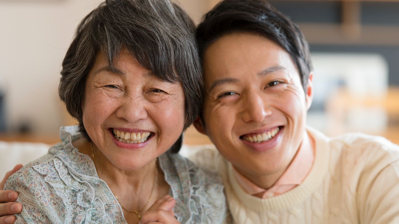 💔妈：别回来了！16万养老金，养不起你！