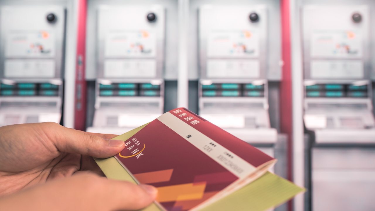 💰老夫妻账户突现8位数！背后真相惊呆了…