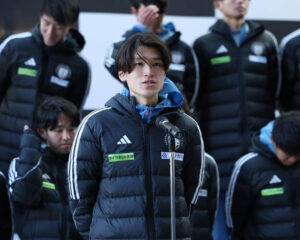 🔥逆袭！箱根接力，他誓要终结垫底历史！ 封面