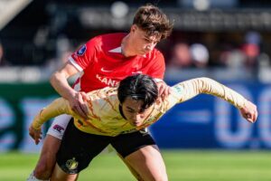 ⚽️狂野球场：日本球星也遭暴打！AZ队内“军式”魔鬼训练？ 封面