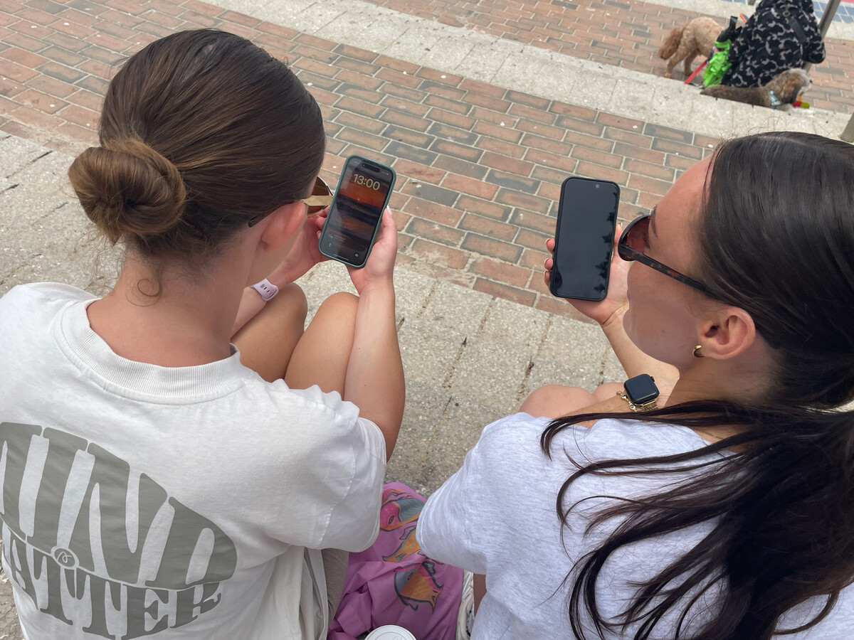 📱禁SNS！首相：越界越开心？😱