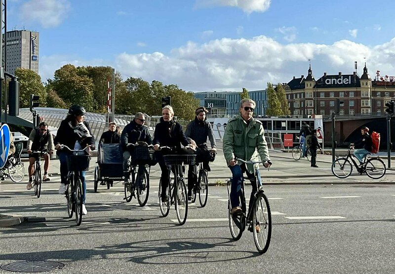 💡医生官僚都准时下班？丹麦的“偷懒”背后的真相！