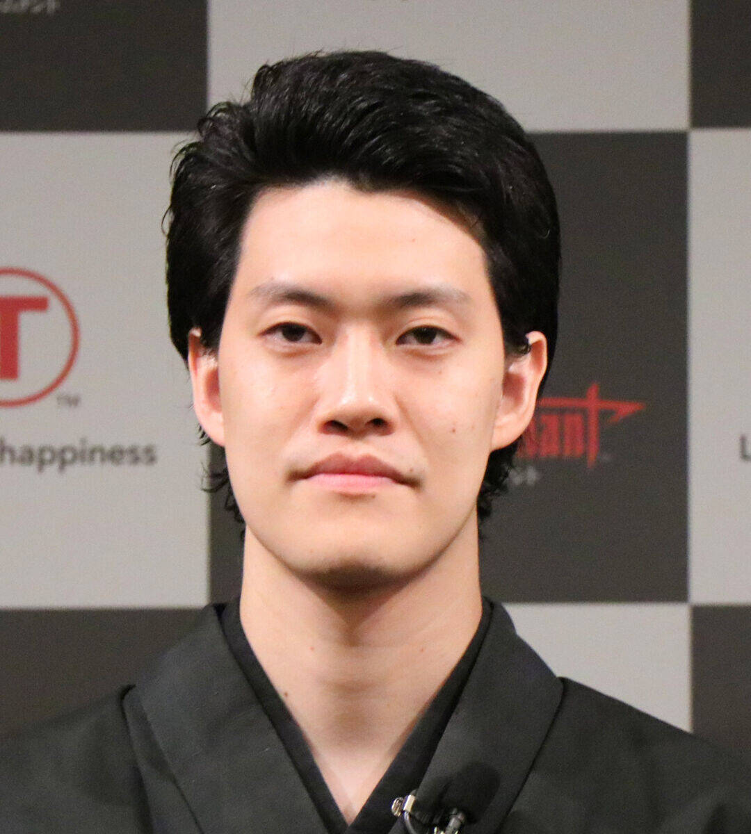 💥笑星翻车？老牌艺人被吐槽“太土了，真尴尬！”