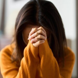 🚨邻居突袭！孩子作借口求帮忙，我才不理！ 封面