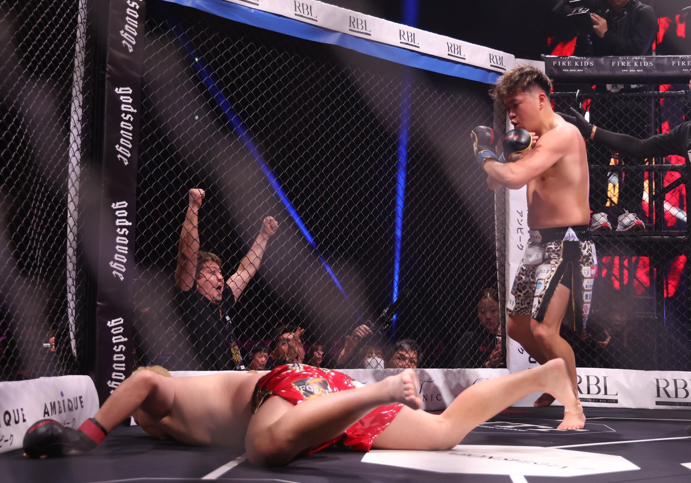 💥大阪“怪物”26秒KO！全场沸腾！