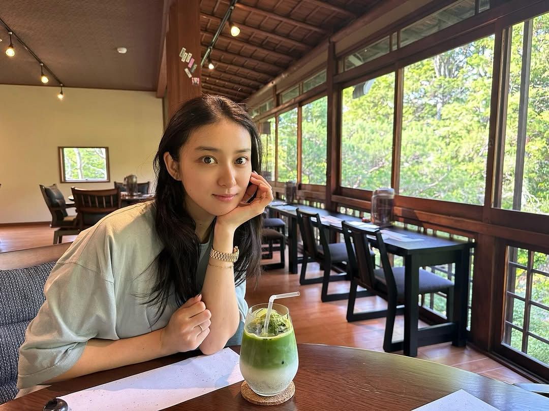 🎉31岁女星闪婚生三胎！沙发、厨房，太幸福啦！