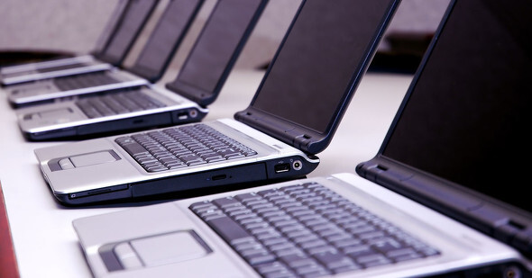 💥Windows 11：撑不过2026？PC市场要凉了！