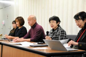 📢 首相“拼命工作”言论引争议，家属怒吼！ 封面