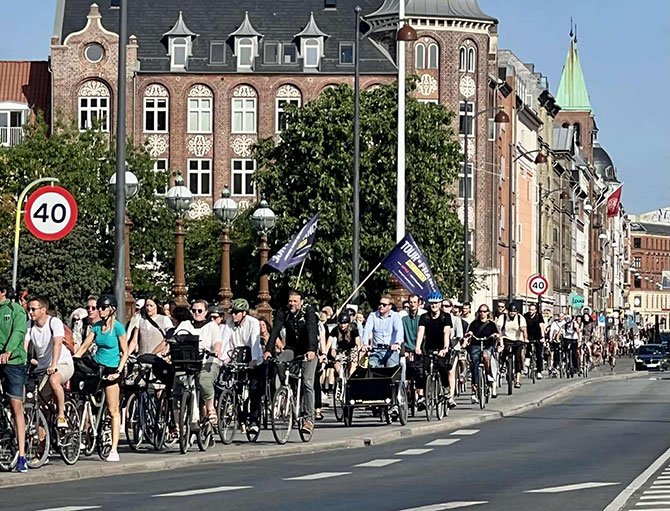 🏠 准时下班，收入却翻倍？北欧“躺平”的财富密码！