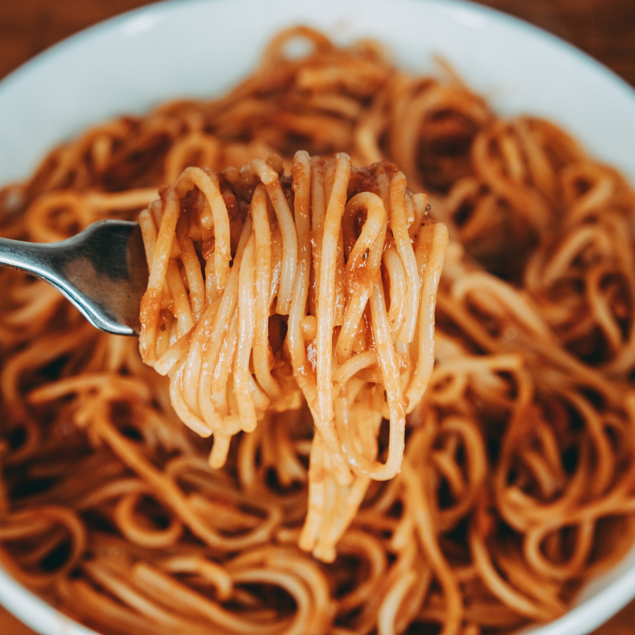 🚨美国“毒面条”惊现！6人死亡，冰箱也逃不掉！