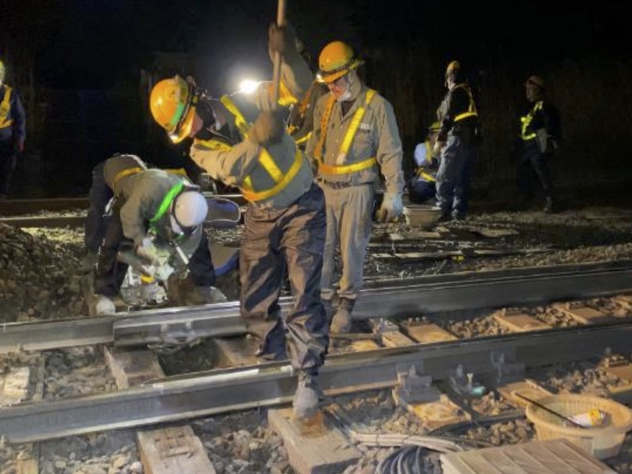 🌃告别深夜！JR东日本，白日工作更轻松！