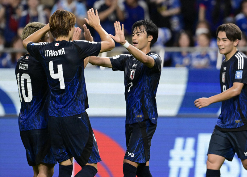 ⚽️日球员旧照惹争议！中方不满，俱乐部道歉！