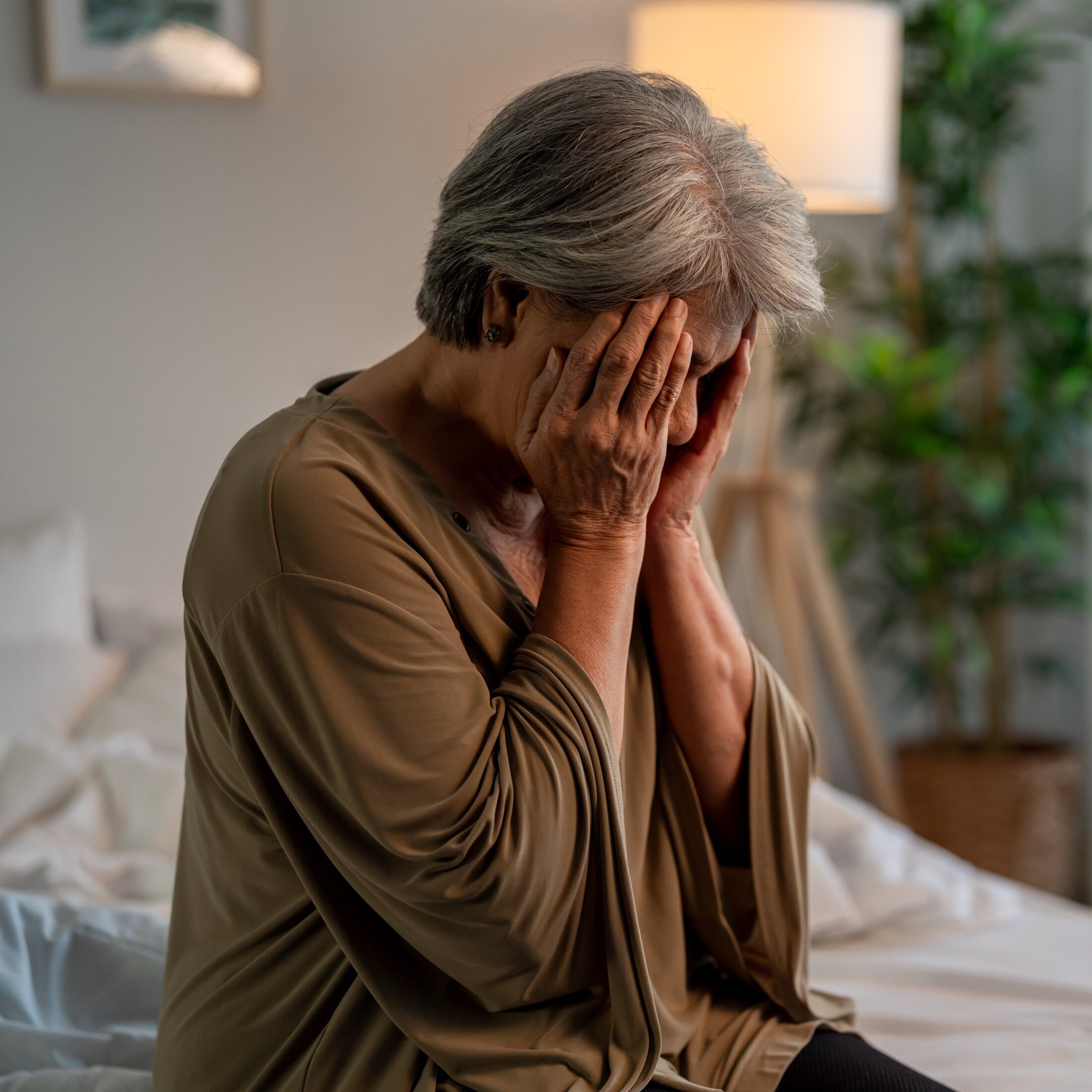 💔单身富婆的晚年：5000万买来一场“噩梦”！