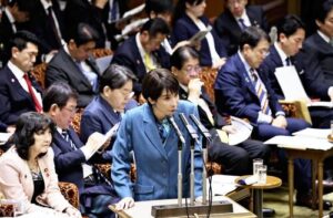 🔥首相：别催解散！先搞定实事！ 封面