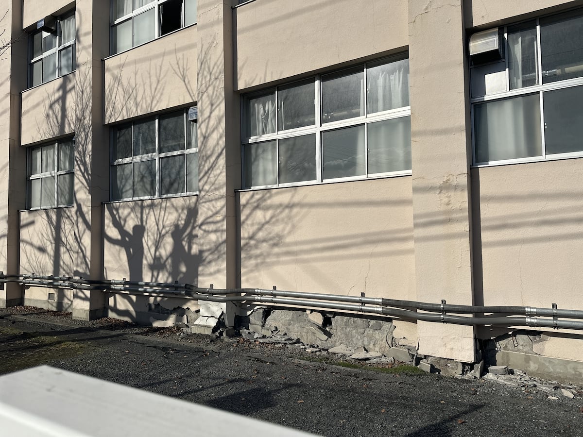 ⚠️大雪下，楼房塌、墙裂！地震阴影笼罩，人心惶惶！