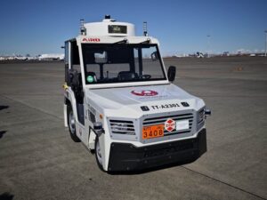 🚀拖拉机自动驾驶！日航玩“空中”，全日空盯“地面”，有人车却“卡壳”！ 封面