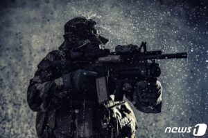 🚨韩国军营惊魂！身份不明男子闯入，竟被放走？ 封面