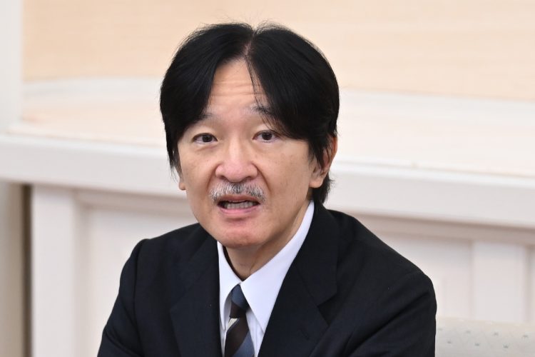 🔥皇室也“烟雾缭绕”？秋篠宫一家接连病倒！