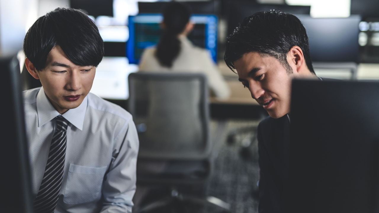 🤯55岁年薪400万，他却只想准时下班？上司背后的秘密！