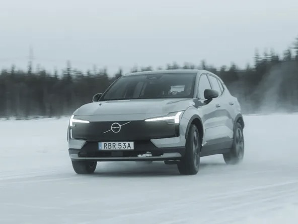 🥶 冬天开电动车？真相扎心了！