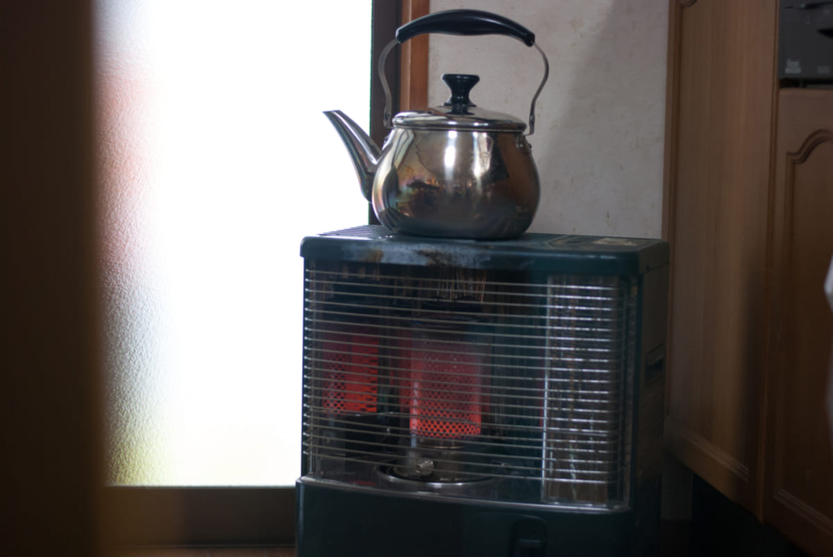 🔥暖气 vs 电暖器：开8小时，电费差多少？！