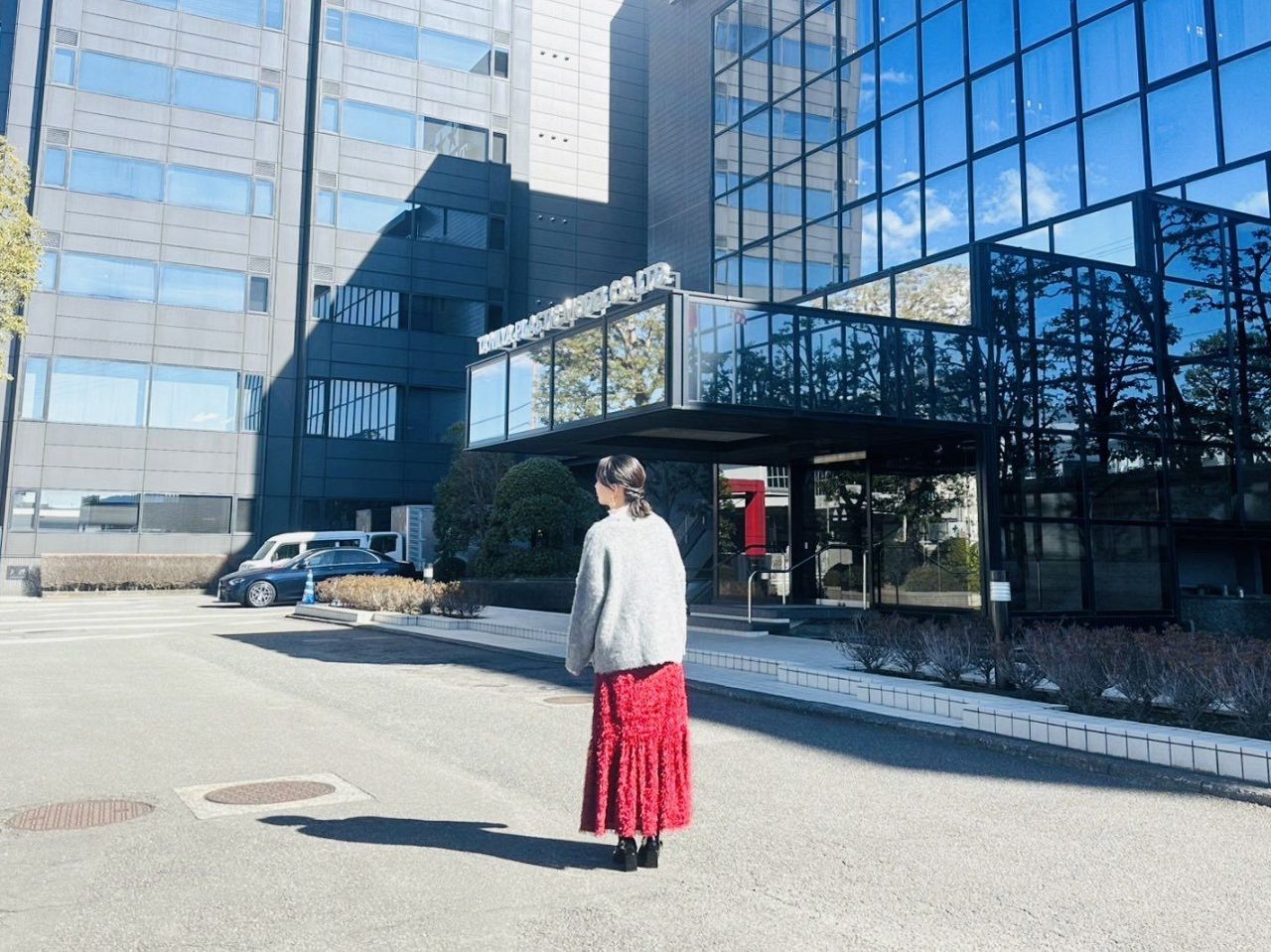 💥18年后再露面！40岁辣妈空降月9，网友：这反差萌了！