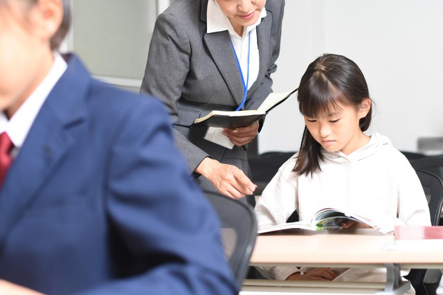 🔥寒假？不存在的！中考家庭的年末年始，都是在补习班！