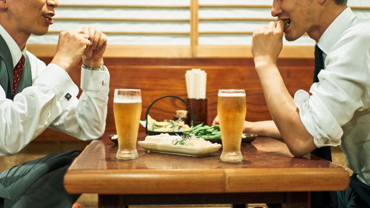 💰64岁大叔：靠投资赚3000万，却活在后悔里…