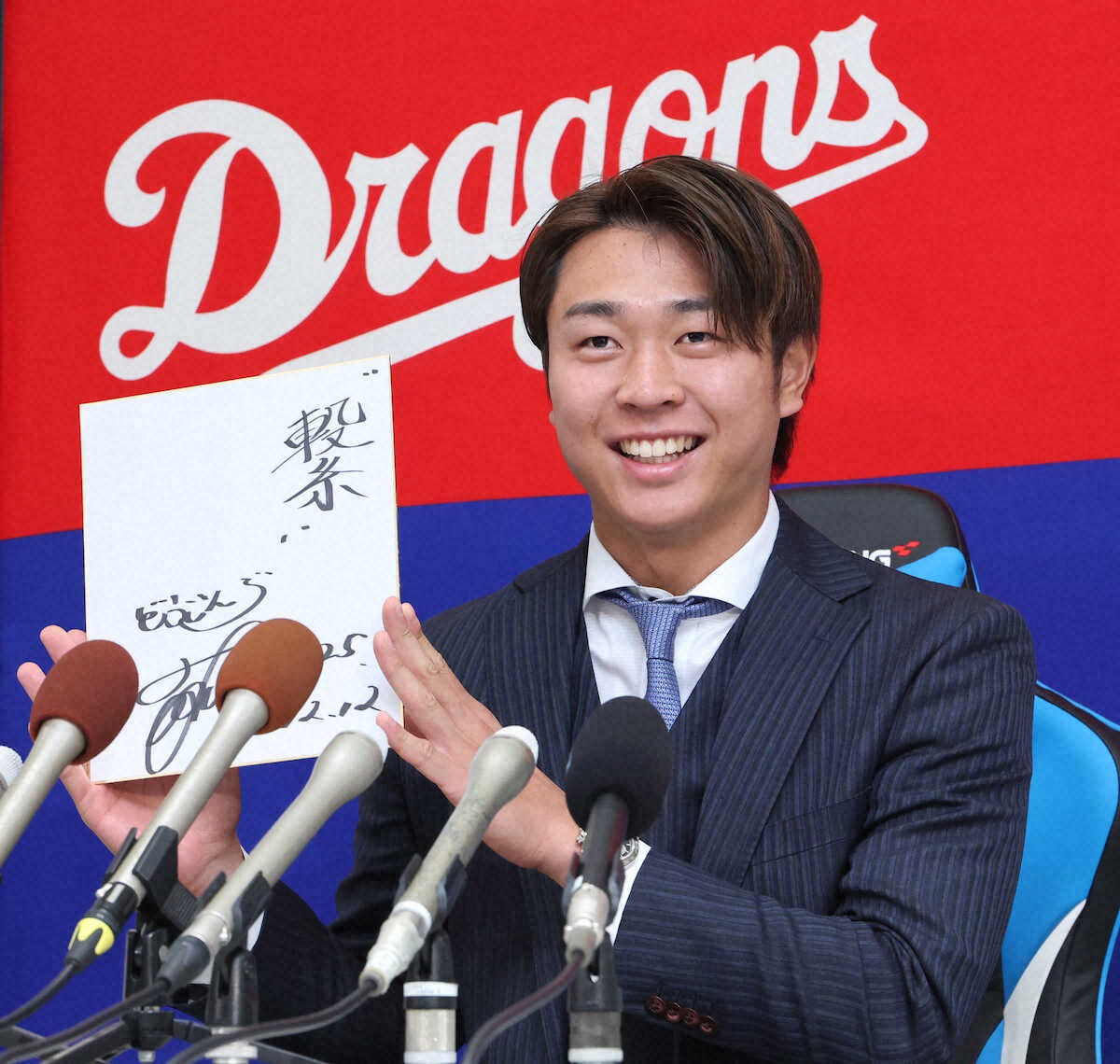 ⚾️22岁狂飙！他成队史最快亿万富翁！