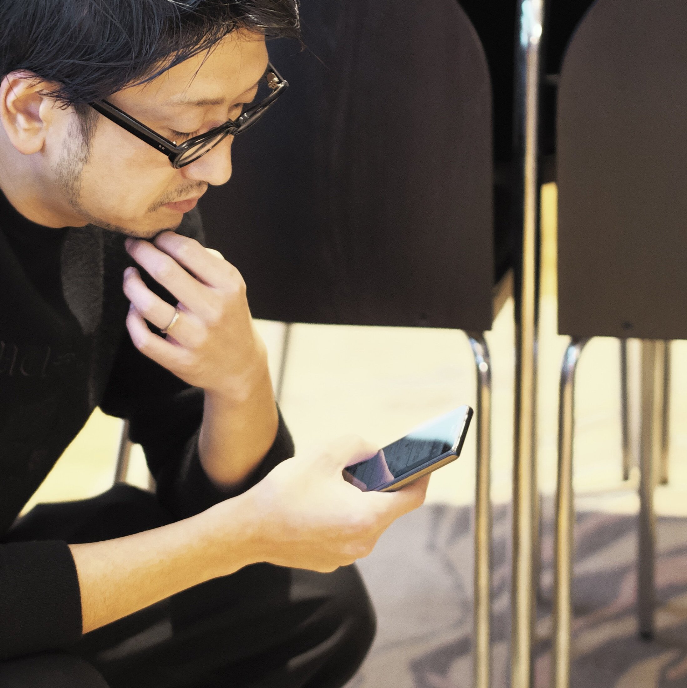 😭新干线上的崩溃！爸的“沉默”让全车都冷了！