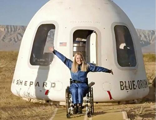 🚀轮椅女孩的宇宙梦！脊髓损伤也阻挡不了飞翔！✨