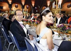 🎉坂口志文：这沉甸甸的奖，是梦想的重量！ 封面