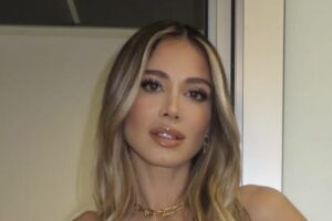 💥太离谱！她的穿搭，孩子看了会怎样？ 封面