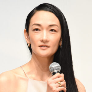 💔 怀孕了？富永爱：我工作不了…男友竟是“穷小子”！ 封面