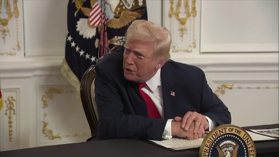 💥你脑子坏了吧？特朗普怒怼记者！