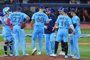 💥差两出局！450亿砸空，只为干翻宿敌！ 封面