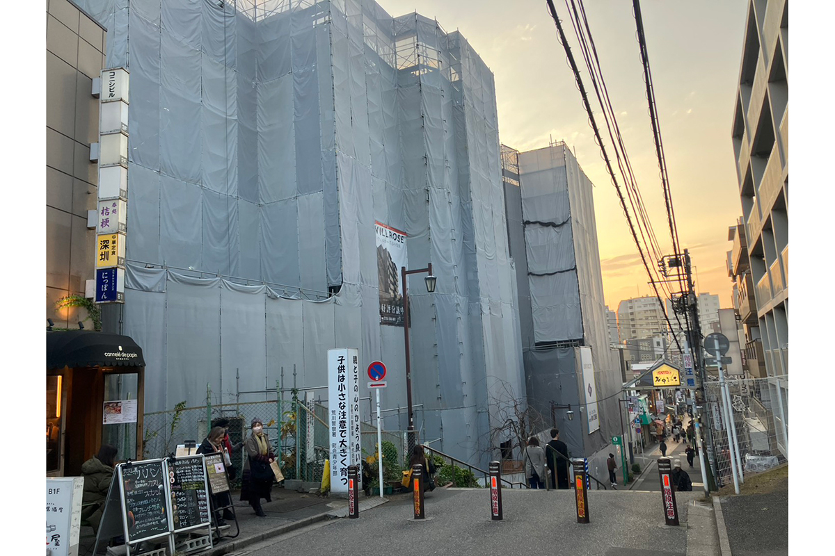 💥大楼毁美景！居民：这压迫感…太可怕了！