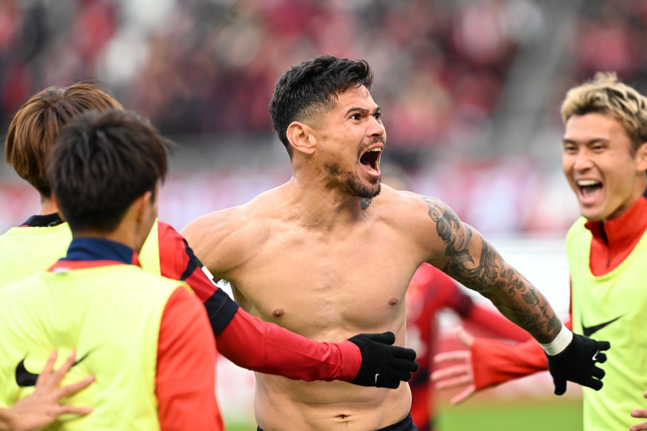 🏆9年等待！鹿岛夺冠，鬼木导演奇迹！