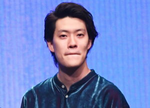 💥太离谱了！这评委，真·狠人！节目还能继续吗？ 封面