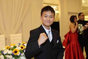 🚨住院小哥公开收款码，引争议！恶评毁了身心… 封面