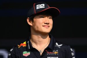 💥角田罚单合理吗？诺里斯“越界”超车引争议！ 封面