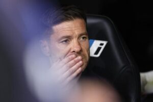 🚨皇马弃子？哈维·阿隆索帅位危！ 封面