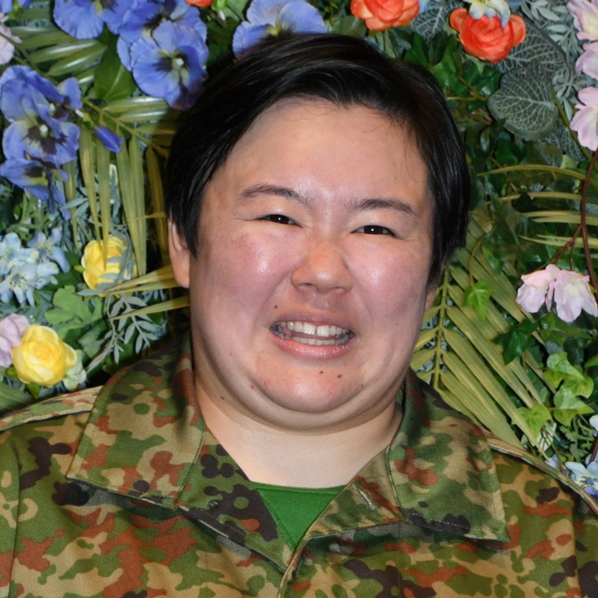 💥糟了！粉丝都炸了！やす子那句“毒舌”彻底惹火了！