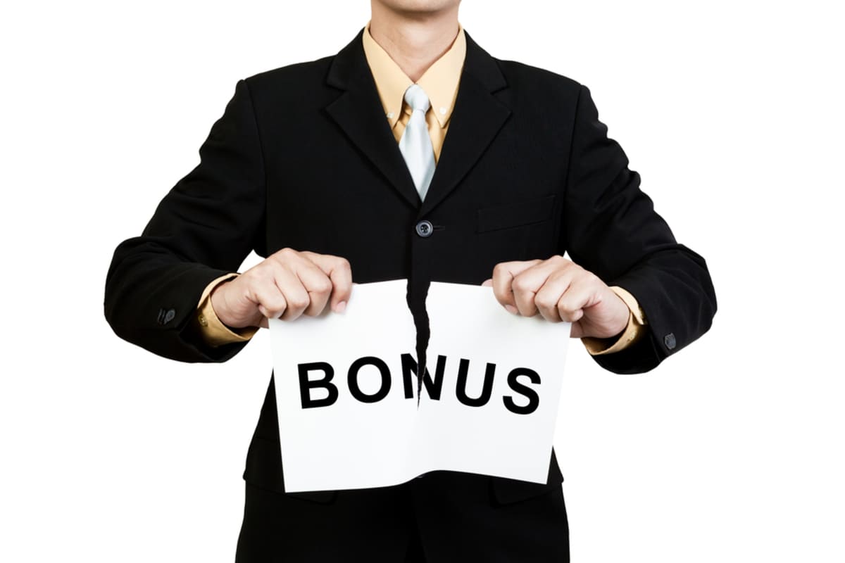 💥年终奖没了？！老板说没钱，这合法吗？