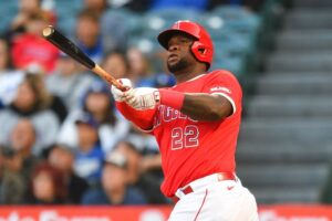 💥2亿买来164炮！他今季却无球可打？ 封面