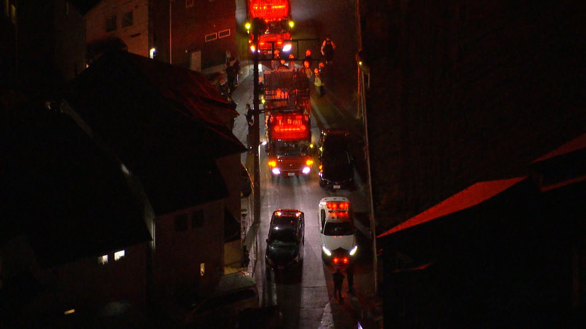 💔母子四人殒命！27岁男遗体曝光，疑情侣关系，家中遇害？