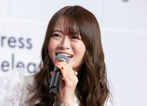 👰‍♀️旧姓用起来真香？山崎怜奈：想改名，但…！ 封面