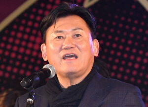 💥楽天CEO：这政府，真不懂经济！只会乱花钱，最后涨税！ 封面