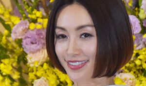 ✨54岁酒井法子惊艳复出！美貌依旧，像个小公主！💖 封面